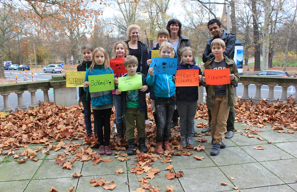 58f485_69881b13881740979abbc5be8b251078~mv2 (1)